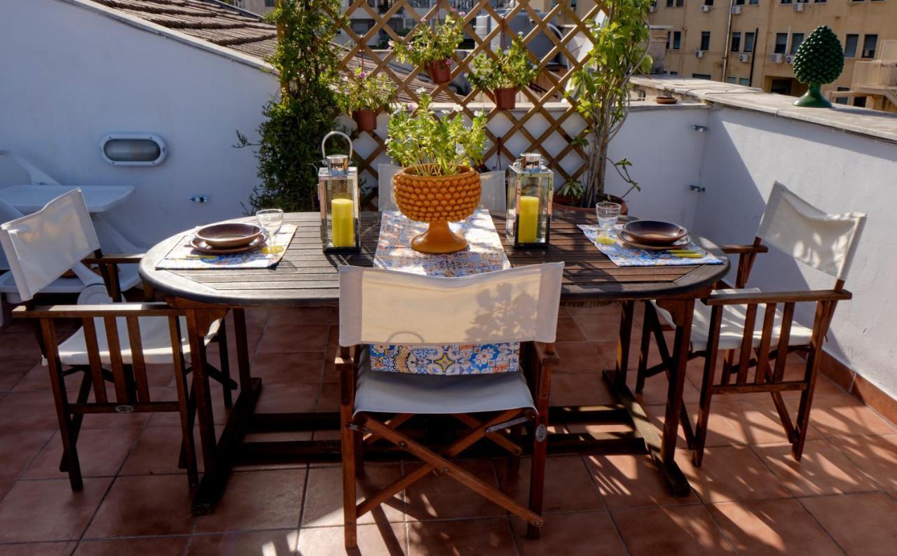 Attico Con Terrazza Sul Porto Apartment Palermo Exterior foto
