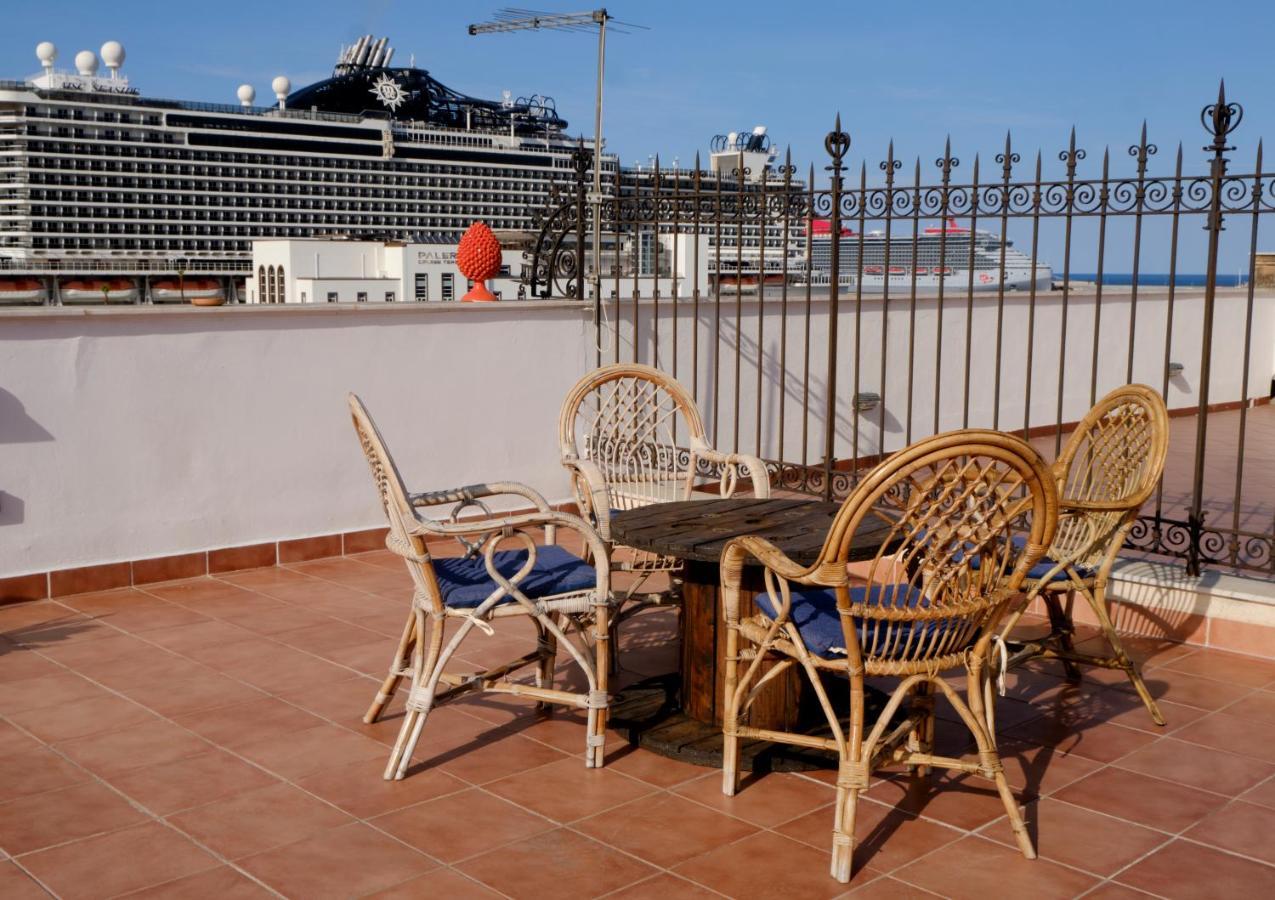 Attico Con Terrazza Sul Porto Apartment Palermo Exterior foto