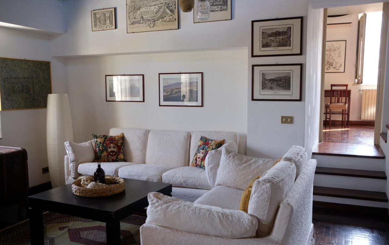 Attico Con Terrazza Sul Porto Apartment Palermo Exterior foto