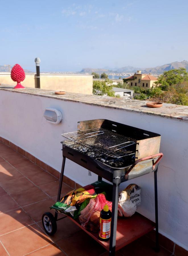 Attico Con Terrazza Sul Porto Apartment Palermo Exterior foto